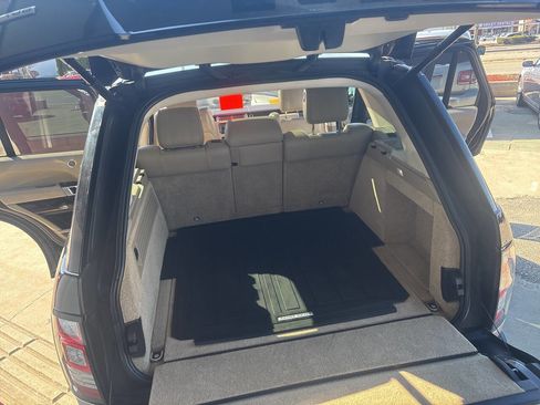 Used 2017 Land Rover Range Rover HSE image 47