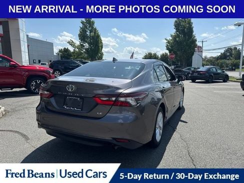 Used 2023 Toyota Camry LE w/ Convenience Package FWD image 3