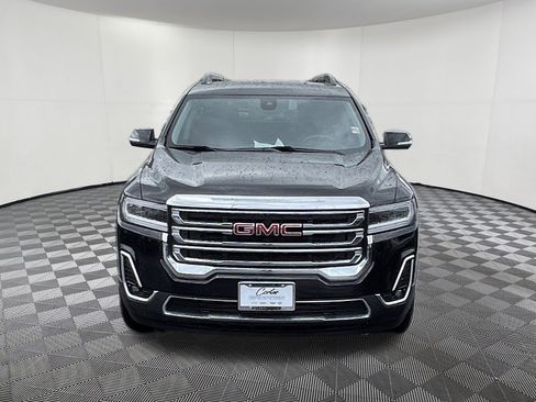 Used 2023 GMC Acadia SLT AWD/4WD image 2