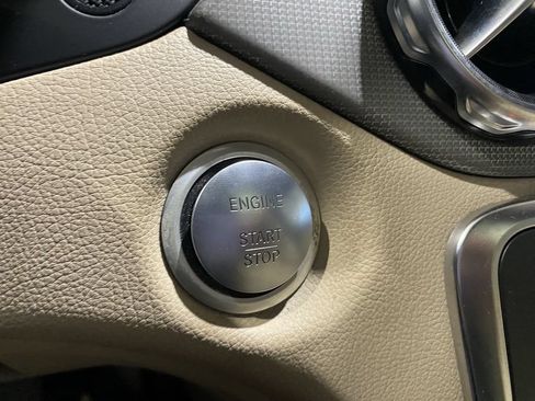Used 2018 Mercedes-Benz GLA 250 image 14