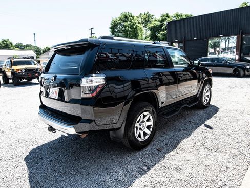 Used 2016 Toyota 4Runner Trail AWD/4WD image 10