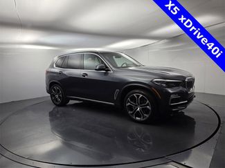 Used 2021 BMW X5 xDrive40i w/ Premium Package 2 video 2