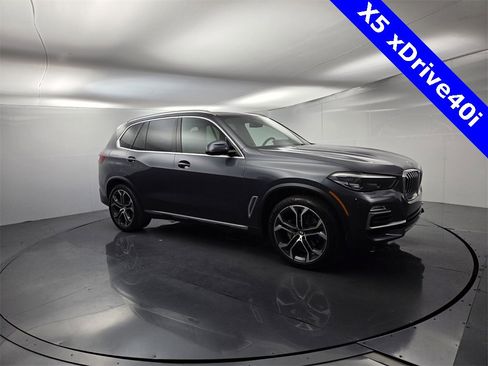 Used 2021 BMW X5 xDrive40i w/ Premium Package 2 image 2