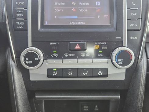 Used 2012 Toyota Camry SE FWD image 15