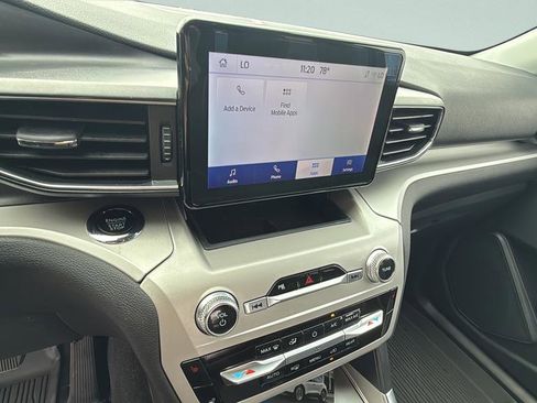 Used 2024 Ford Explorer XLT w/ Equipment Group 202A image 15