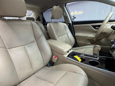 Used 2015 Nissan Altima 2.5 SL w/ Technology Package FWD image 25