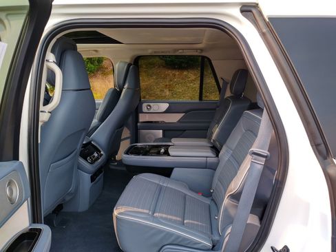 Used 2021 Lincoln Navigator Black Label w/ Cargo Convenience Package image 19