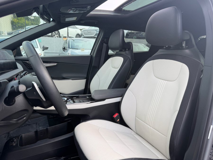 Used 2024 Kia EV6 GT-Line w/ GT-Line White Seat Package AWD/4WD image 22