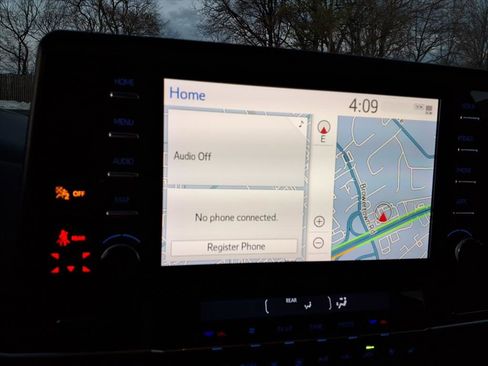 Used 2022 Toyota Sienna Limited image 18