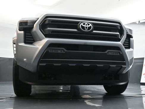 New 2026 Toyota Tacoma SR5 image 31