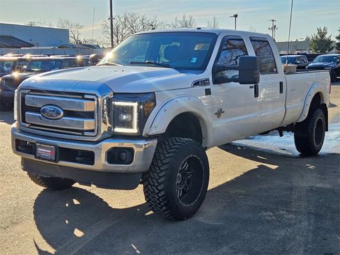 Used 2011 Ford F350 XLT w/ FX4 4X4 Off-Road Pkg image 3