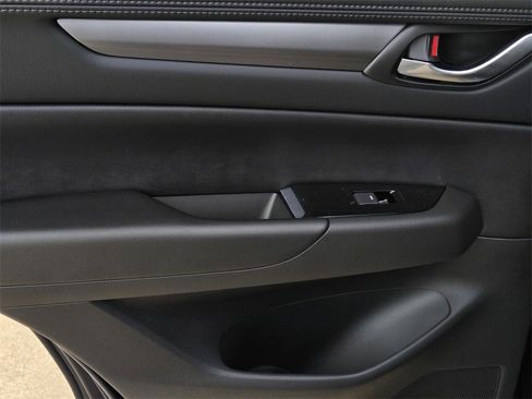 New 2025 MAZDA CX-5 AWD 2.5 S w/ Select Package image 9