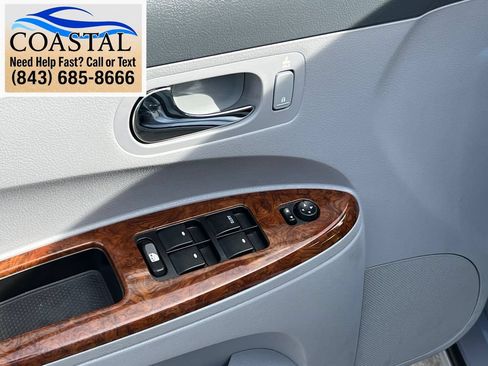 Used 2005 Buick LaCrosse CXL w/ Gold Convenience Package FWD image 8
