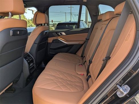 New 2026 BMW X5 xDrive40i w/ Climate Comfort Package image 15