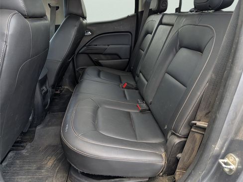 Used 2018 Chevrolet Colorado Z71 AWD/4WD image 32