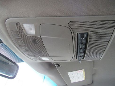 Used 2017 Ford F550 4x4 Regular Cab Super Duty image 37