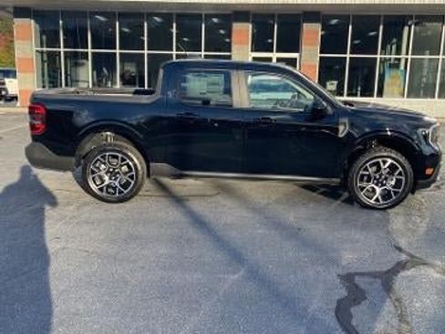 New 2025 Ford Maverick Lariat w/ 4K Tow Package image 4