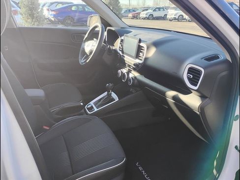 New 2026 Hyundai Venue SEL image 10