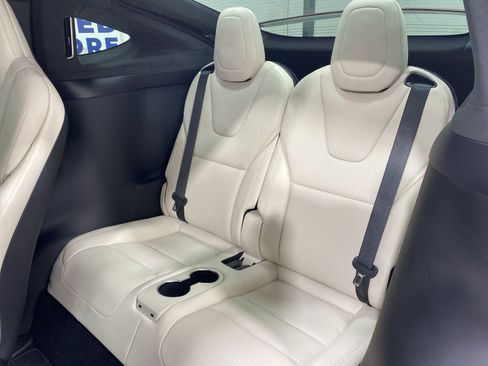 Used 2022 Tesla Model X Plaid image 24