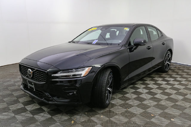 Used 2024 Volvo S60 B5 Plus w/ Climate Package AWD/4WD image 5