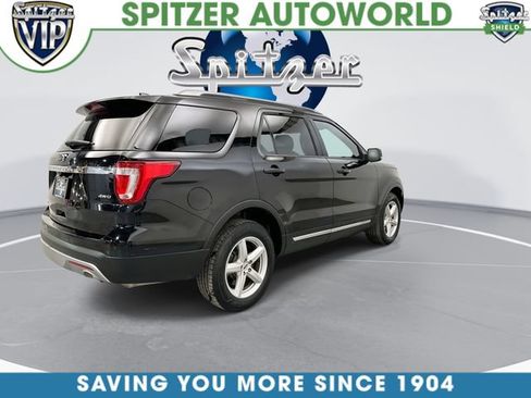 Used 2017 Ford Explorer XLT AWD/4WD image 10