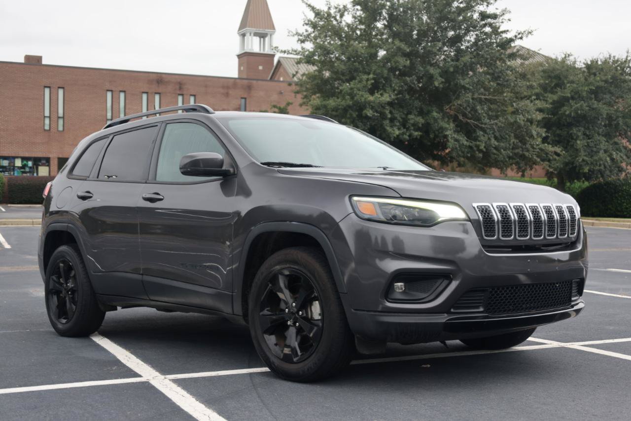 Used 2019 Jeep Cherokee Latitude Plus AWD/4WD image 7