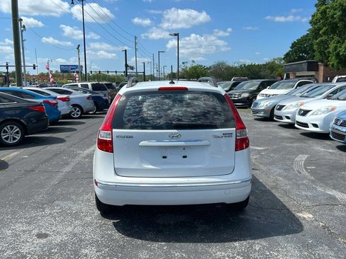 Used 2010 Hyundai Elantra SE w/ Popular Equipment Pkg 2 image 5