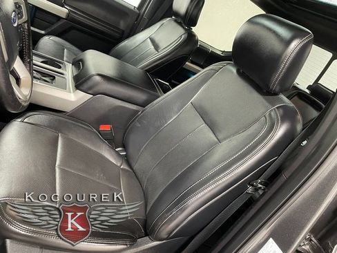 Used 2018 Ford F150 Lariat w/ Equipment Group 502A Luxury image 12