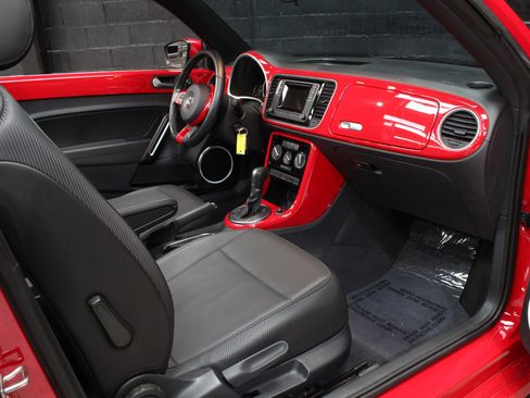 Used 2018 Volkswagen Beetle 2.0T S image 48