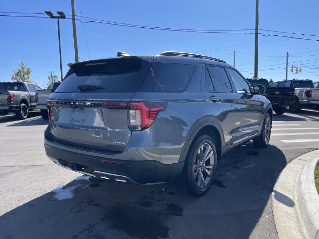 Certified 2025 Ford Explorer Active w/ Active Comfort Package AWD/4WD image 5
