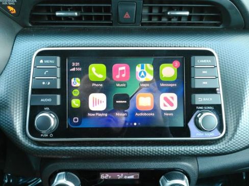 Used 2018 Nissan Kicks SV image 37