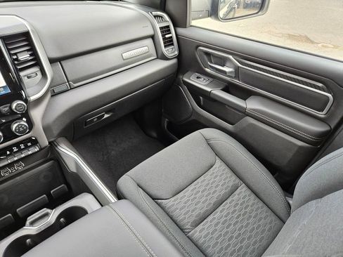 New 2026 RAM 1500 4x4 Crew Cab image 15