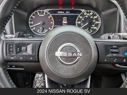 Used 2024 Nissan Rogue SV w/ SV Premium Package FWD image 18