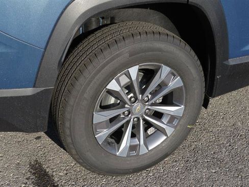 New 2026 Chevrolet Equinox LT w/ Convenience Package II image 5