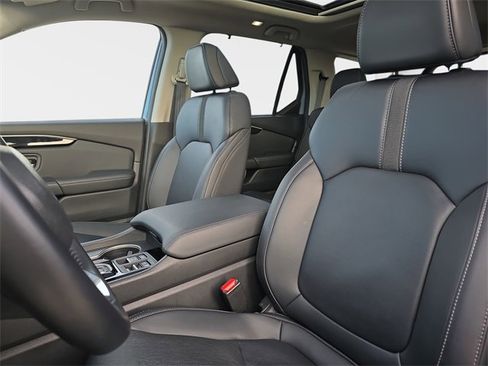 Used 2023 Honda Pilot Touring image 19