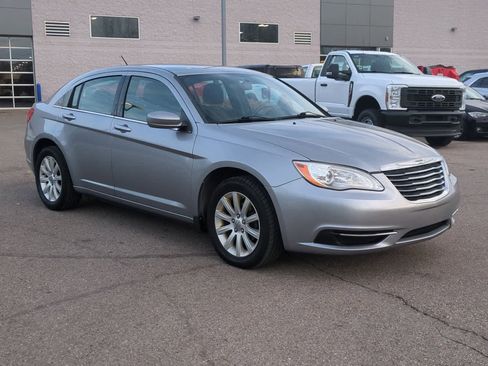 Used 2013 Chrysler 200 Touring w/ Cold Weather Group image 2