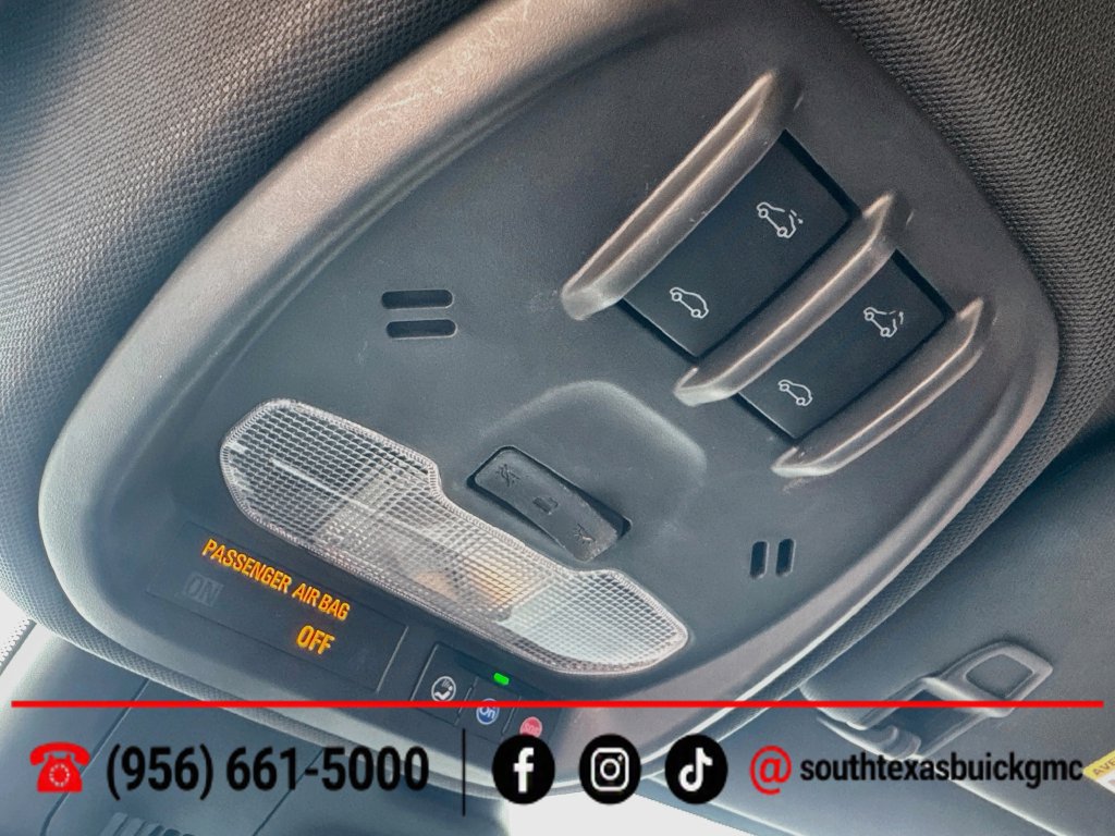 Used 2025 Chevrolet Trax RS w/ Sunroof Package FWD image 20