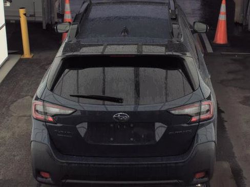 Used 2025 Subaru Outback Onyx Edition image 5