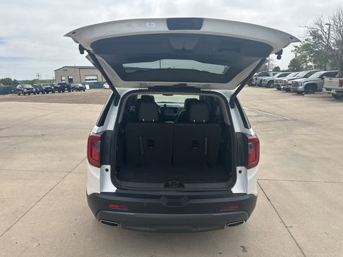 Used 2021 GMC Acadia AT4 w/ Technology Package AWD/4WD image 23