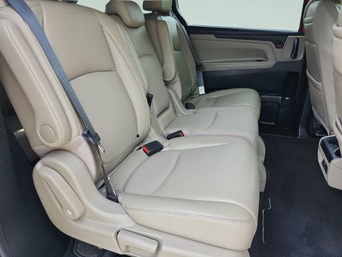 Certified 2023 Honda Odyssey Touring image 30
