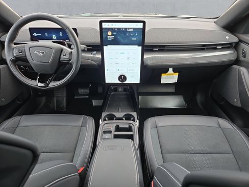 Certified 2025 Ford Mustang Mach-E GT image 9