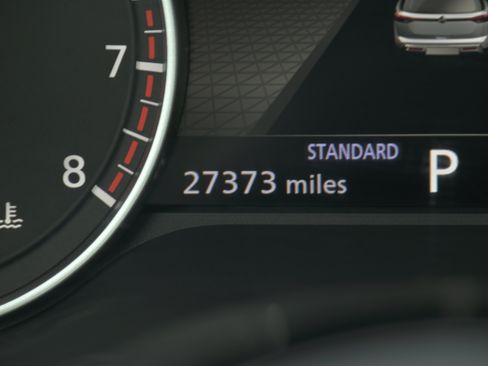 Used 2023 Nissan Pathfinder SL w/ SL Premium Package FWD image 25