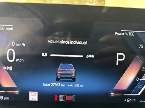 Used 2024 BMW X7 xDrive40i w/ Premium Package image 24