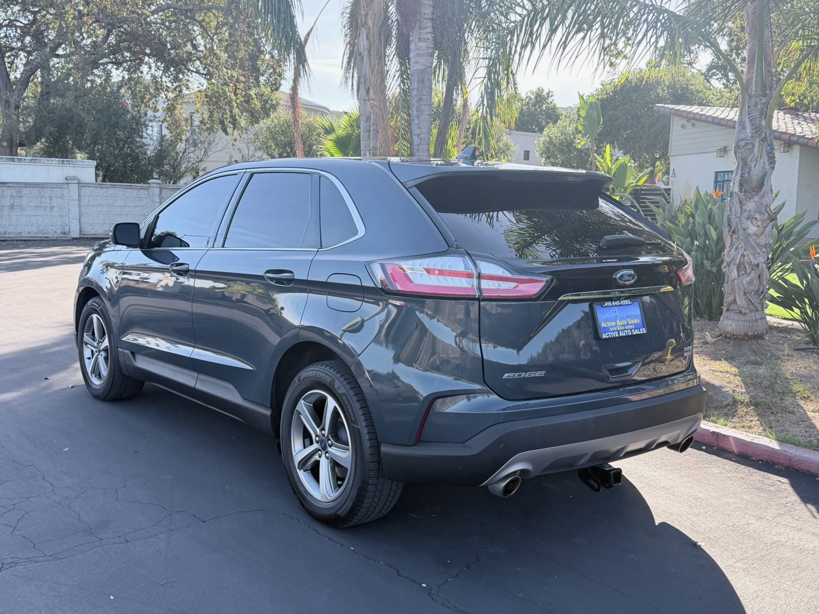 Used 2019 Ford Edge SEL w/ Equipment Group 201A FWD image 3