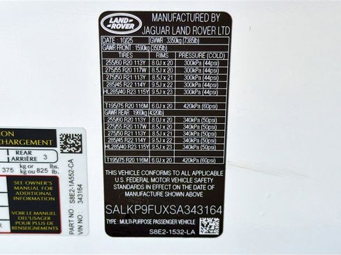 New 2025 Land Rover Range Rover SE image 44