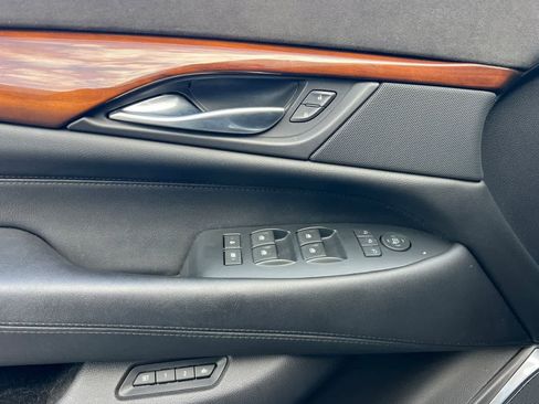 Used 2017 Cadillac Escalade Premium Luxury AWD/4WD image 15