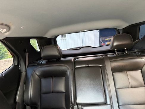 Used 2022 Chevrolet Equinox Premier AWD/4WD image 19