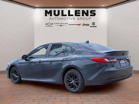 Used 2025 Toyota Camry LE image 4