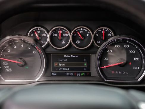 Used 2020 Chevrolet Silverado 1500 RST AWD/4WD image 43
