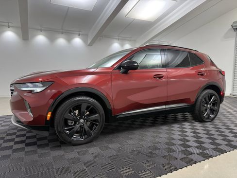 Used 2023 Buick Envision Preferred image 3